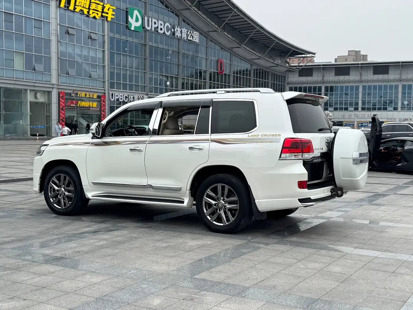 Toyota Land Cruiser (Import) фото 4