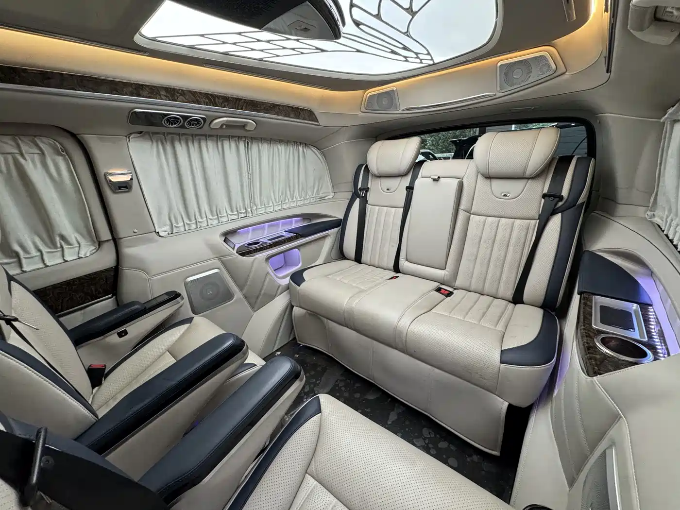 Weihao Auto Kamaz V-Class 2022 2022 2.0T Tianyue Undivided 7-Seater