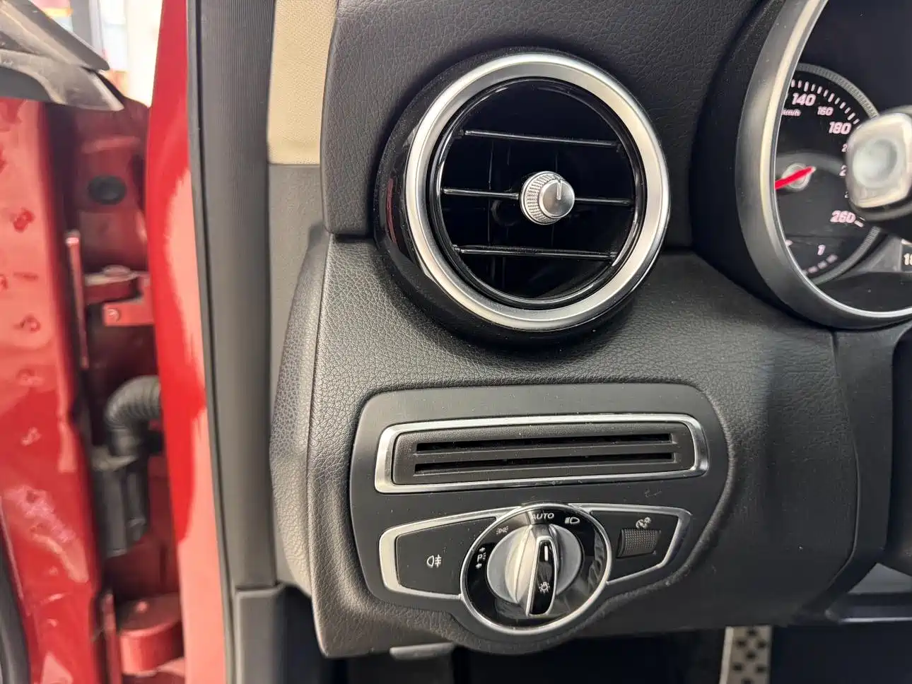 Mercedes-Benz C-Class 2015 C 200 L Sport фото 23