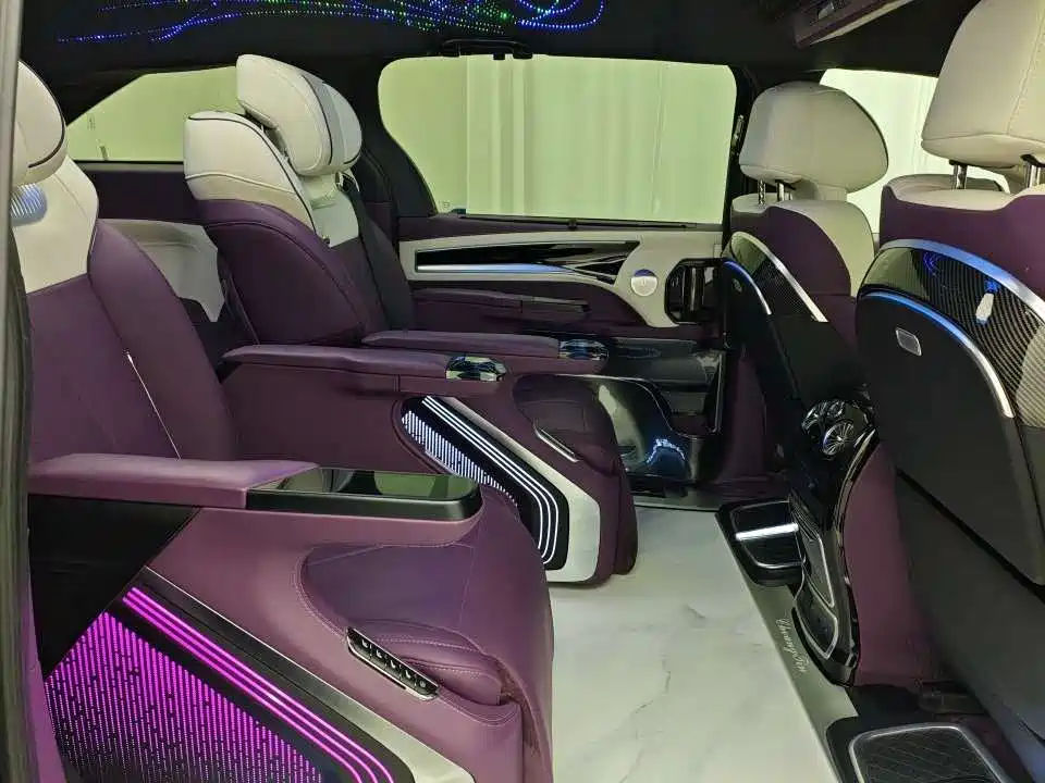 Toyota Granvia 2024 2.5L Hybrid Comfort фото 9