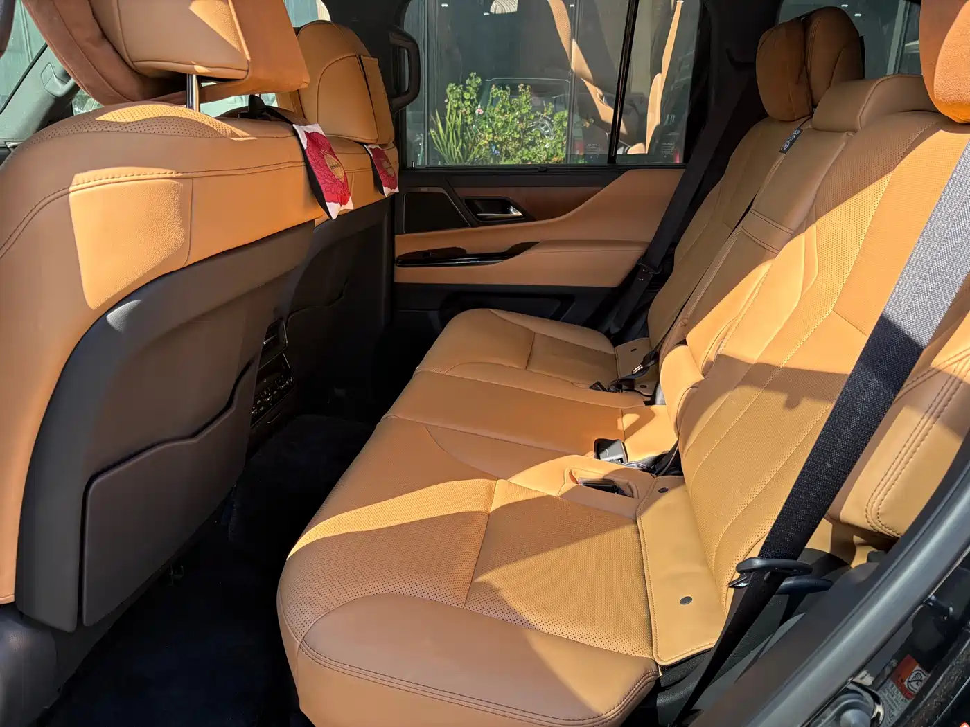 Lexus LX 2025 700h Boundary Edition фото 14