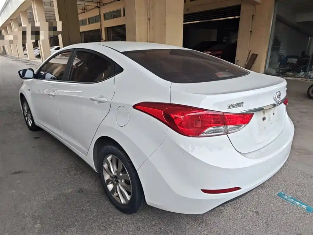 Hyundai Langdong 2012 1.6L Automatic Fashion фото 5