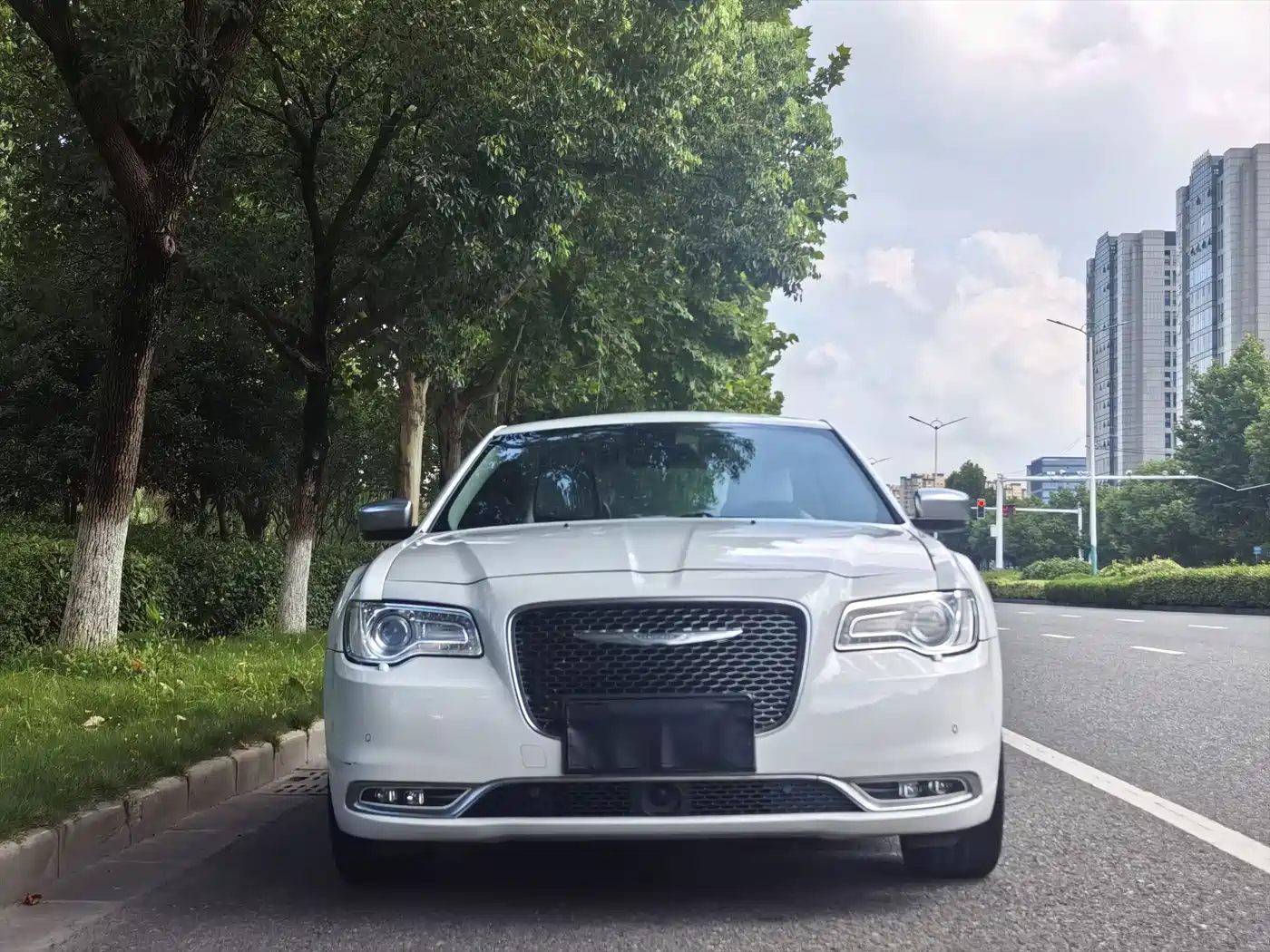 Chrysler 300C (Import) 2017 2016 3.0L Beyond Edition