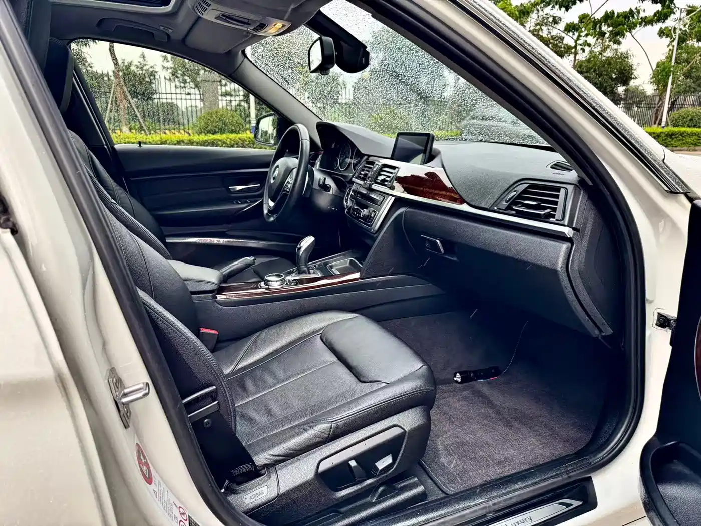 BMW 3 Series 2014 320Li Luxury Design Package фото 13