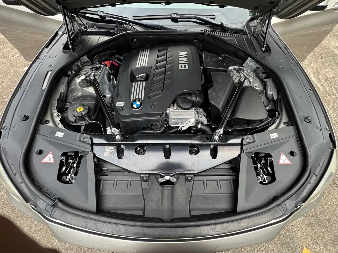 BMW 7 Series 2009 730Li Luxury фото 21