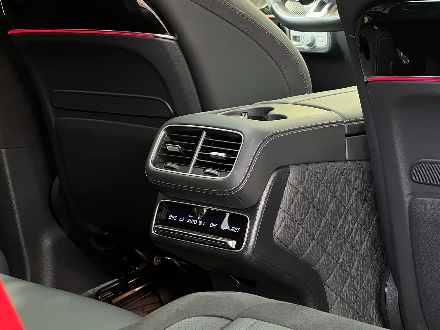 Mercedes-Benz GLS AMG 2024 AMG GLS 63 4MATIC+ фото 21
