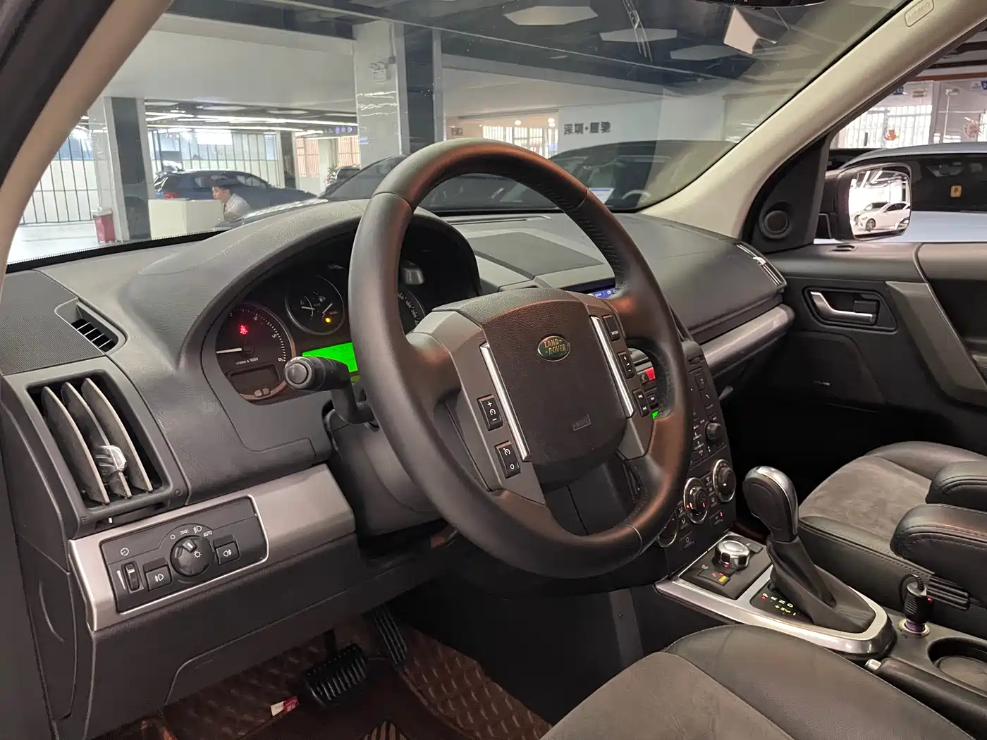 Land Rover Freelander 2 2010 2.2 TD4 Automatic HSE Diesel фото 40
