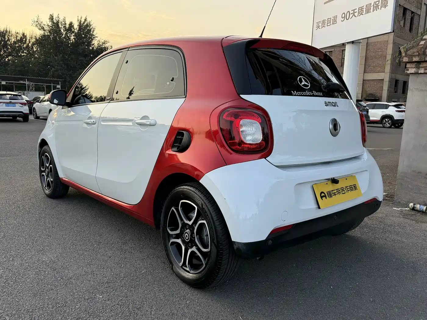 smart forfour 2016 2016 Model 0.9T 66kW Pioneer Edition