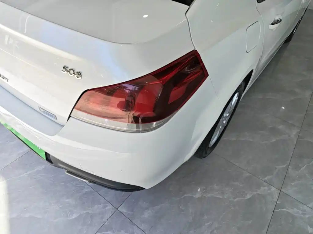 صورة 8 - Peugeot 508
