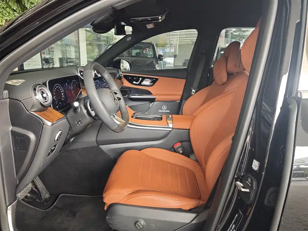 Mercedes-Benz GLC 2025 Facelift GLC 300 L 4MATIC Dynamic 7-seater фото 9