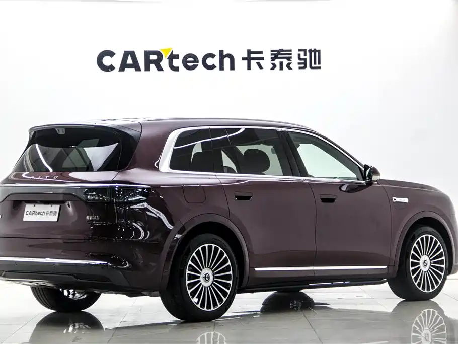AITO Wenjie AITO M8 2025 Model Extended Range Ultra Edition 53.4kWh 5-Seater фото 4