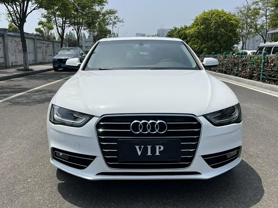 Audi A4L 2016 35 TFSI Collector's Edition Automatic Standard фото 2