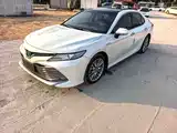 Фото 1 - Toyota Camry