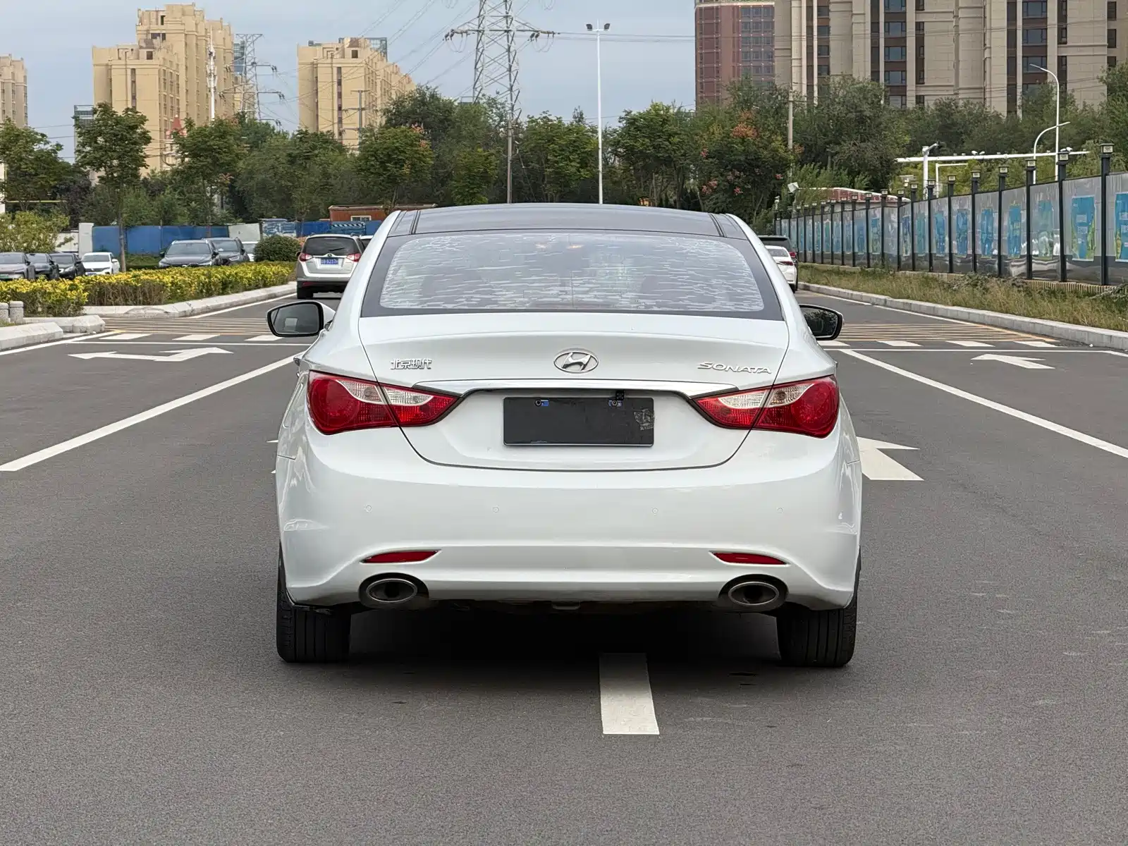Photo 5 - Hyundai Sonata