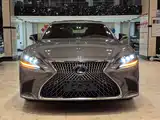 Фото 2 - Lexus LS
