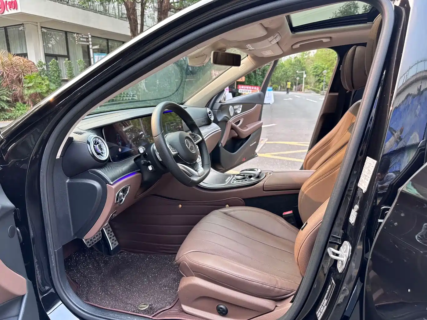 Mercedes-Benz E-Class 2017 E 300 L Luxury фото 9