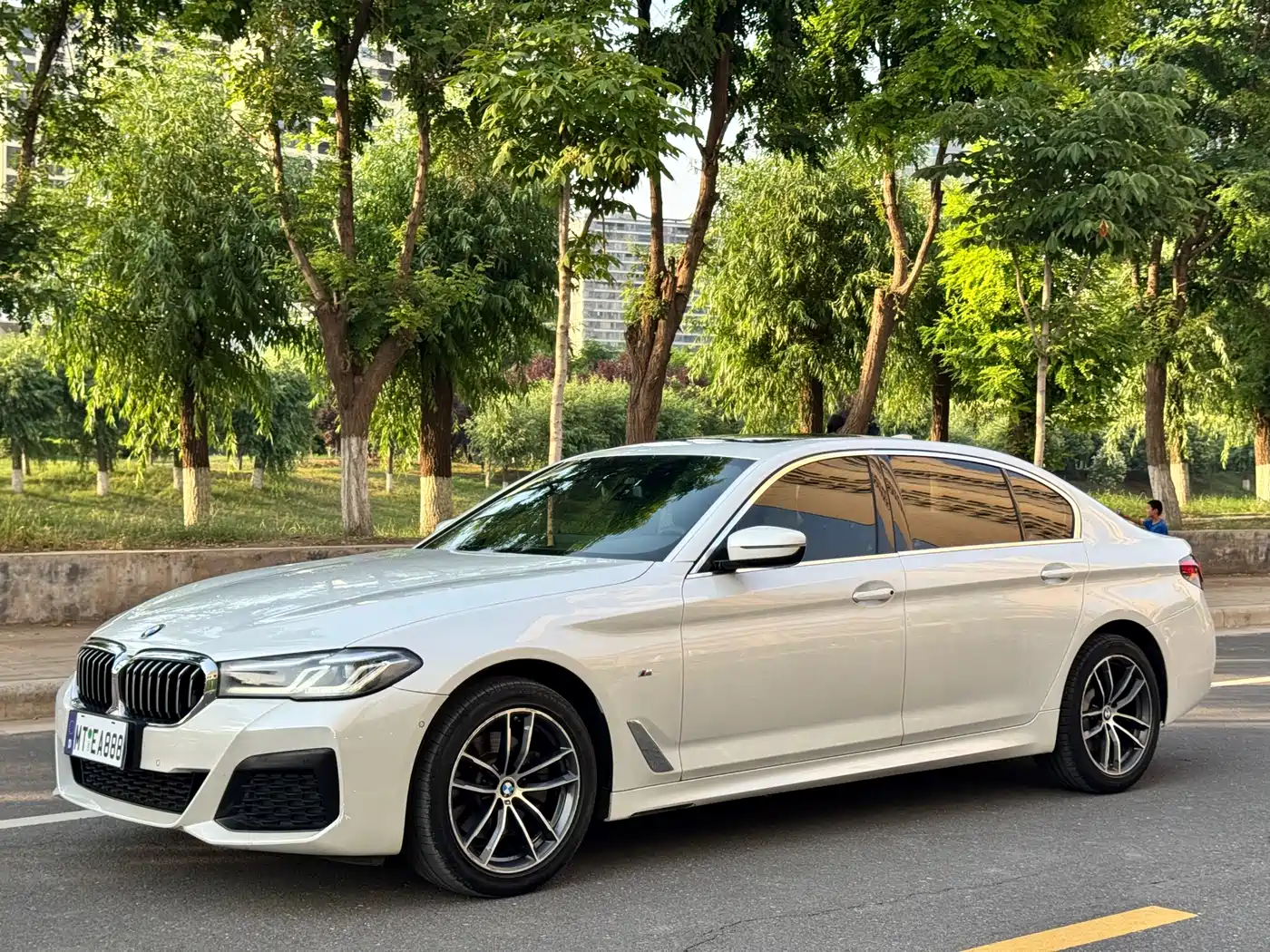 BMW 5 Series 2021 525Li M Sport Package