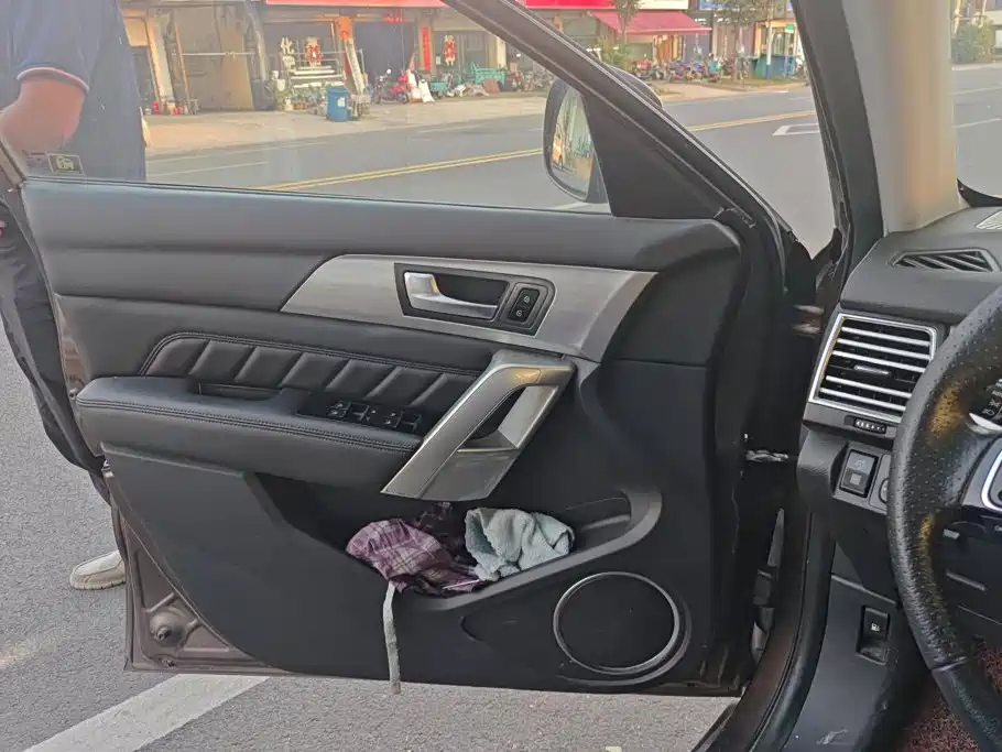 Haval H2 2015 2014 1.5T Manual 2WD Elite Edition