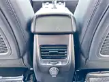 Фото 12 - Geely Atlas