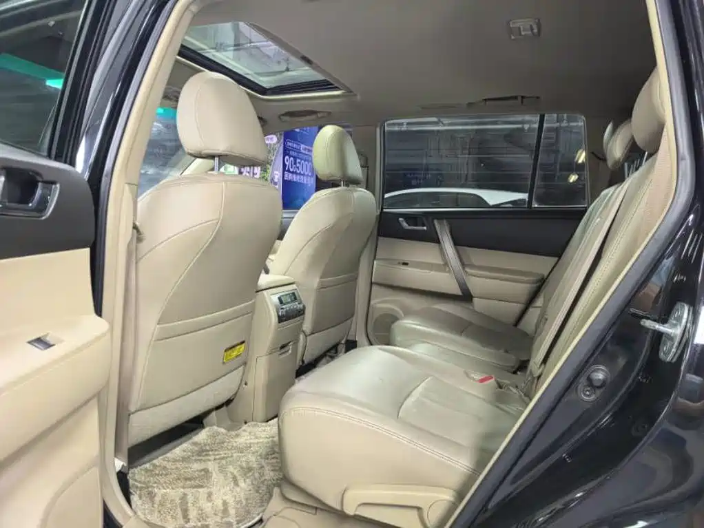 Toyota Highlander 2010 2009 2.7L 2WD 7-seater Luxury Edition