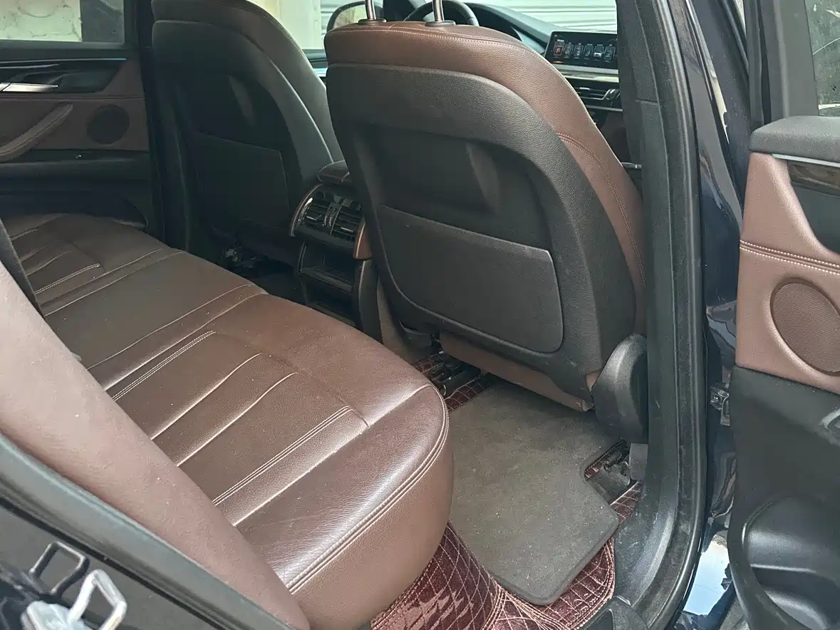 صورة 7 - BMW X5 (Import)
