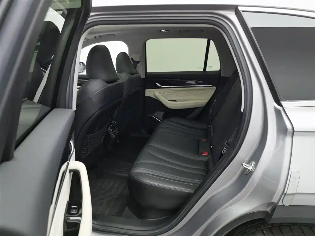GEELY XINGYUE L