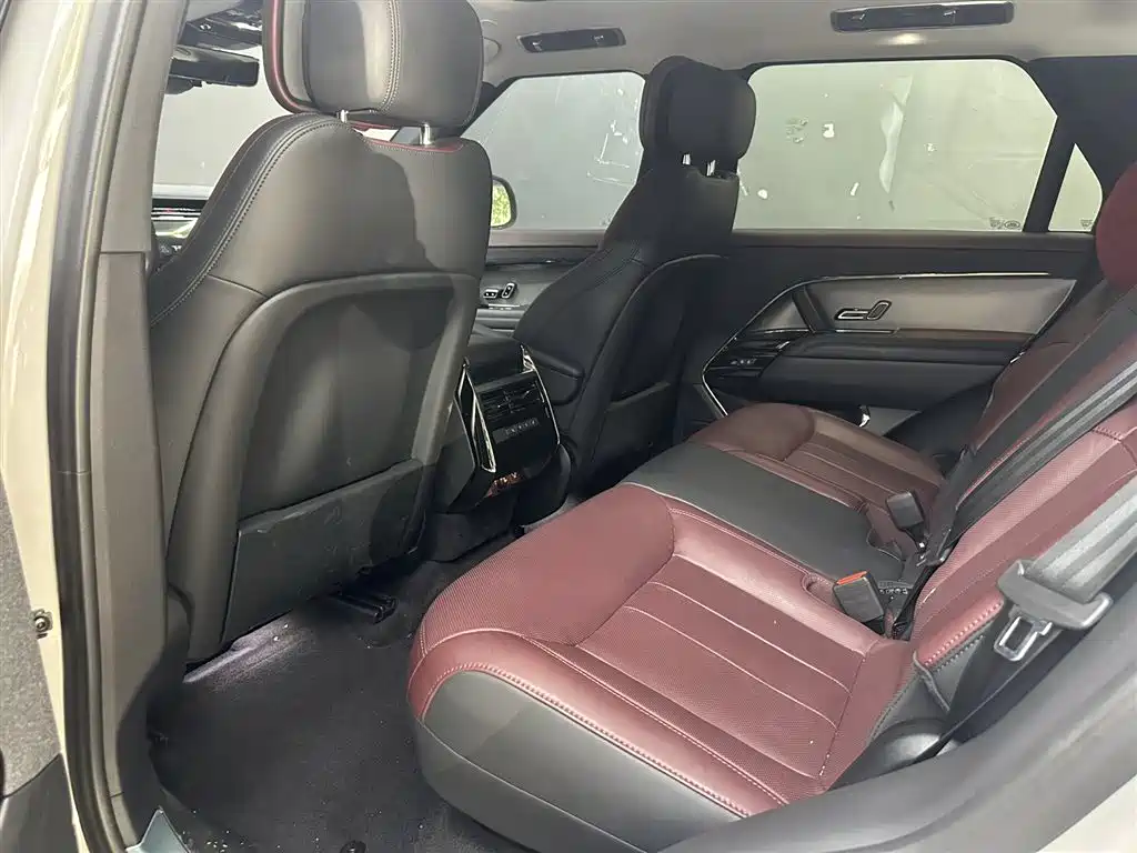 Land Rover Range Rover Sport 2024 400PS Dynamic SE фото 2