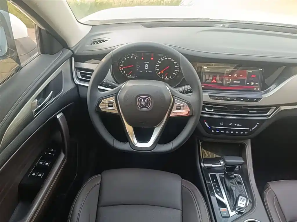 Changan CS35 PLUS 2019 2018 1.6L Automatic Smooth Connect China V