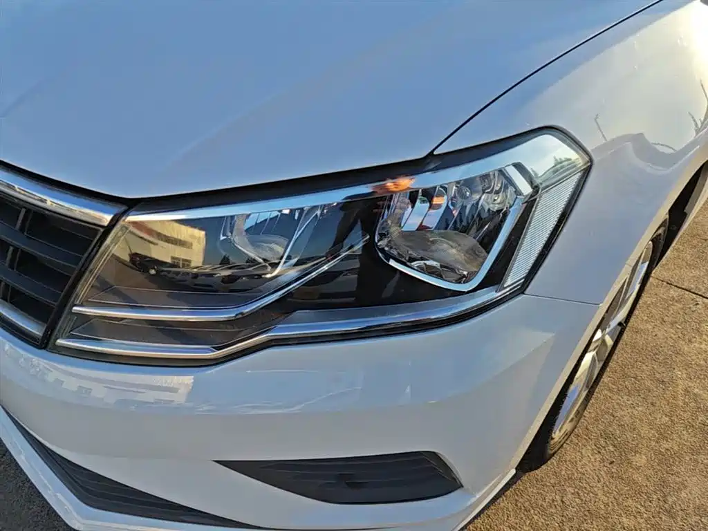 Volkswagen Jetta 2019 Dream Edition 1.5L Manual Fashion фото 24