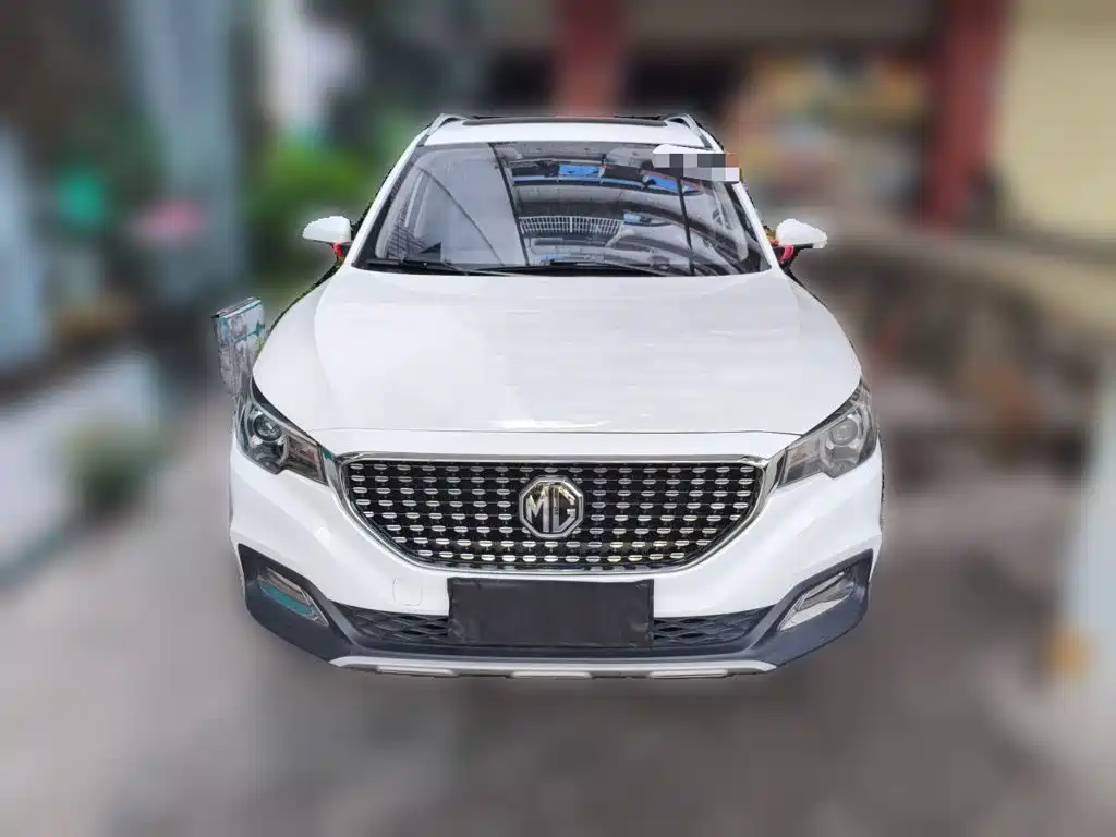 Фото 2 - MG ZS