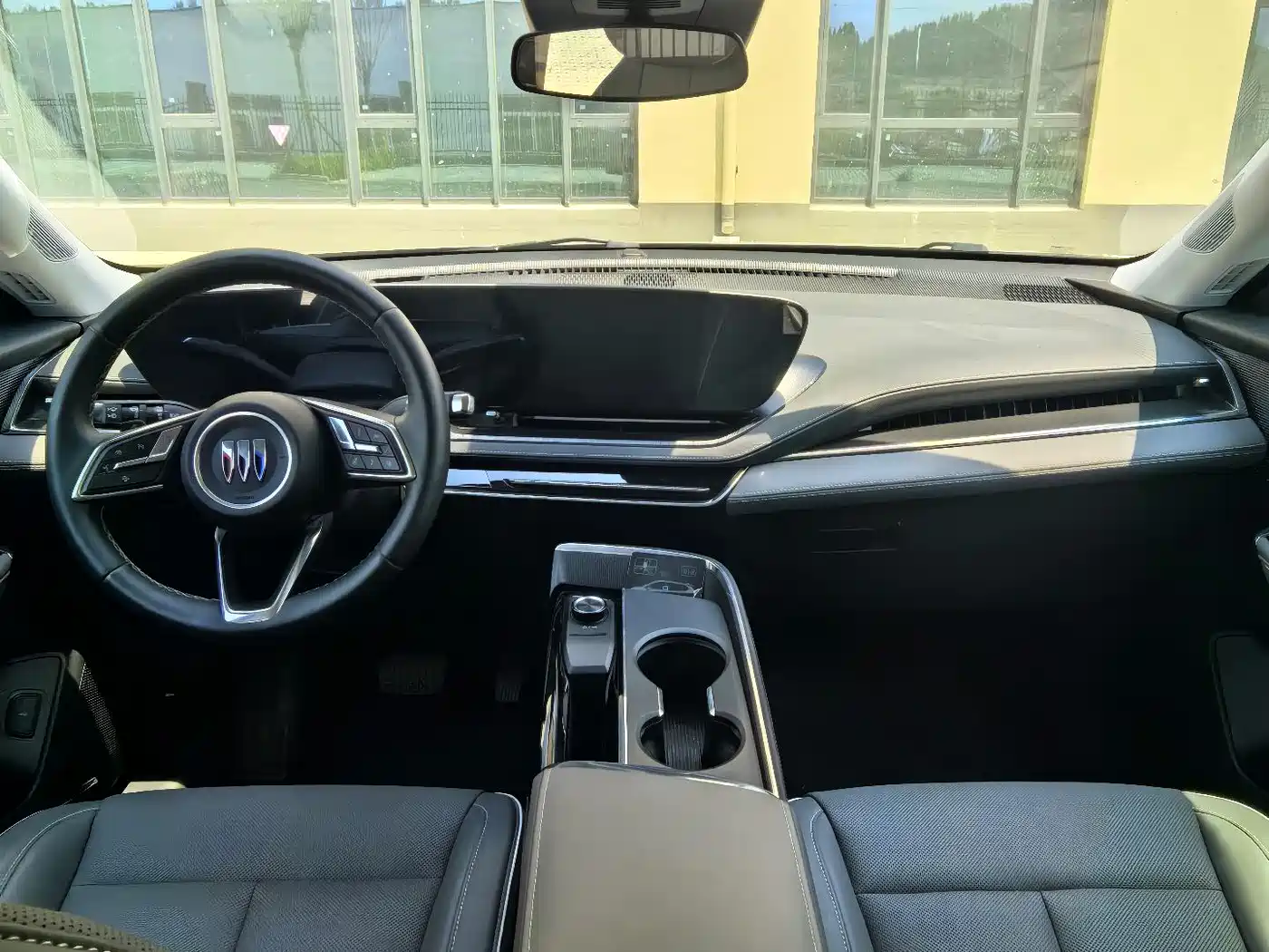 Buick E5 2025 Model 620KM Premium Edition фото 7