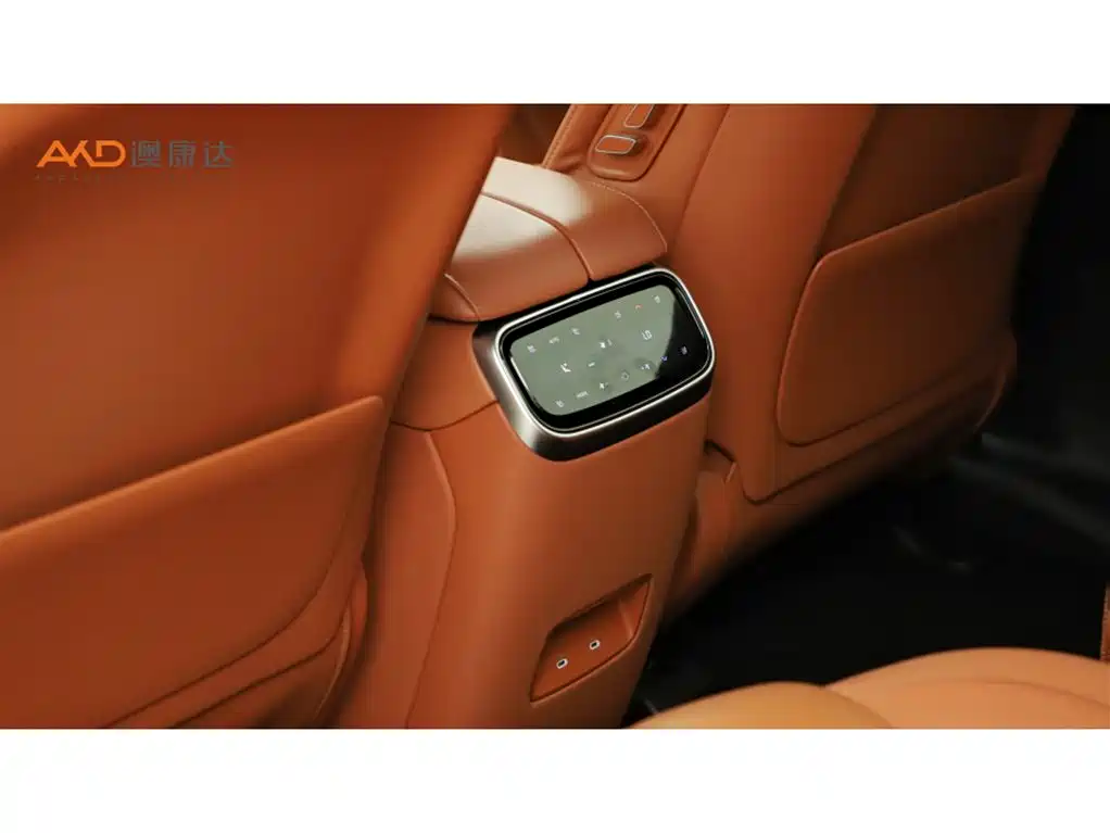 AITO Wenjie AITO M7 2024 1.5T Smart Drive 4WD Ultra 6-seater фото 10