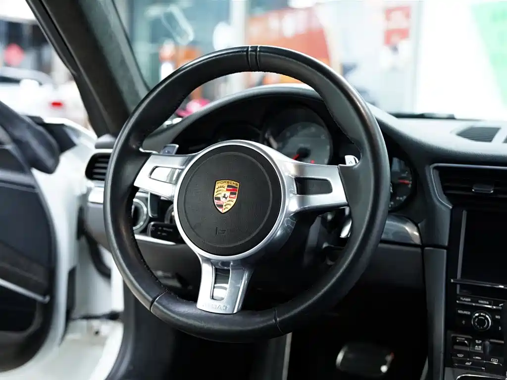 Porsche 911 2012 Carrera S 3.8L фото 41