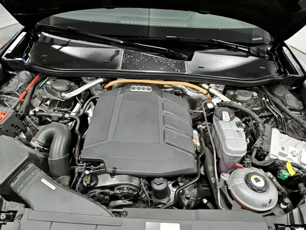Audi A6L New Energy 2022 55 TFSI e quattro фото 16
