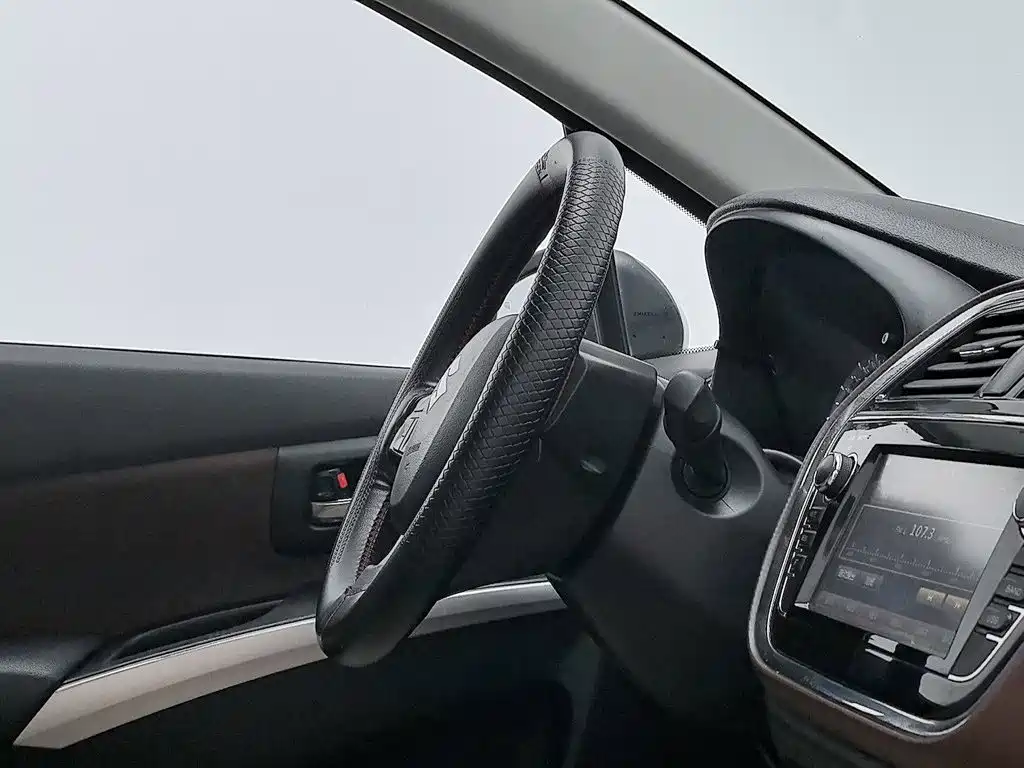 Suzuki Xiaotu 2019 2017 1.6L Manual 2WD Urban Fashion