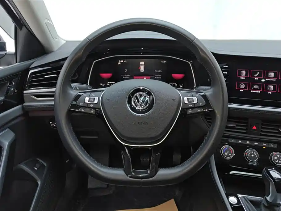 Volkswagen Sagitar 2021 280TSI DSG Surpassing Edition фото 15