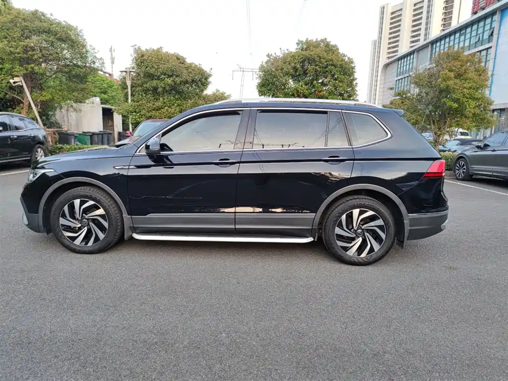 Volkswagen Tiguan L 2022 330TSI Automatic 2WD Smart Edition фото 14