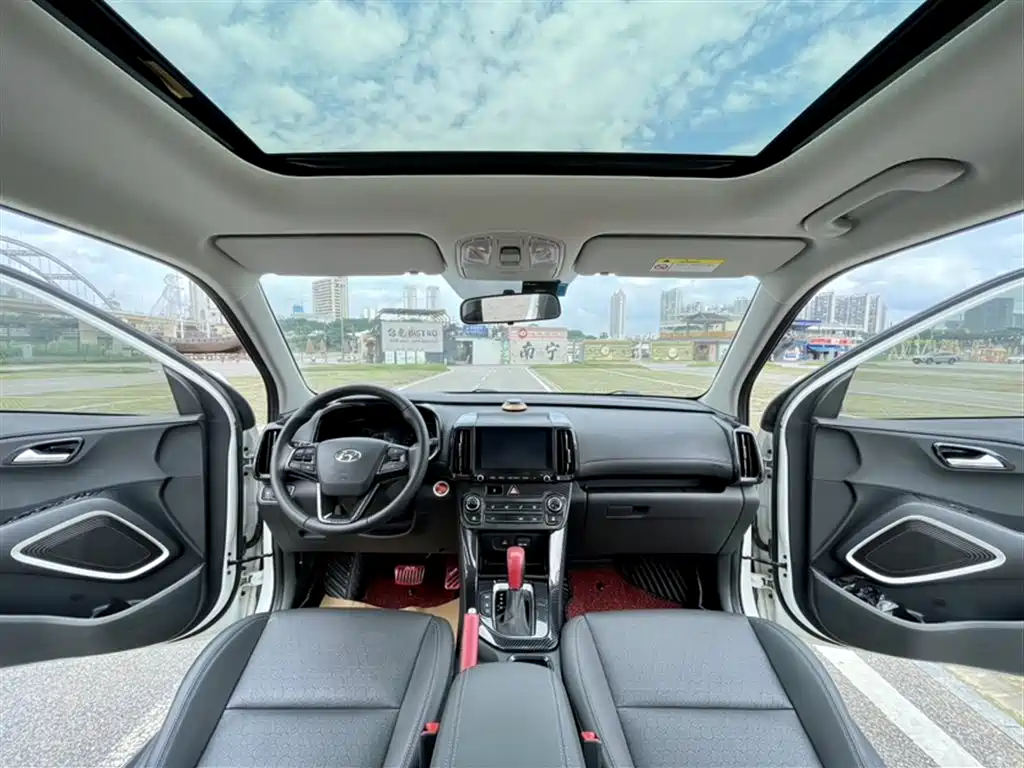 Hyundai Beijing Hyundai ix35 2020 2.0L Automatic 2WD Zhiyong·Changxiang Edition фото 13