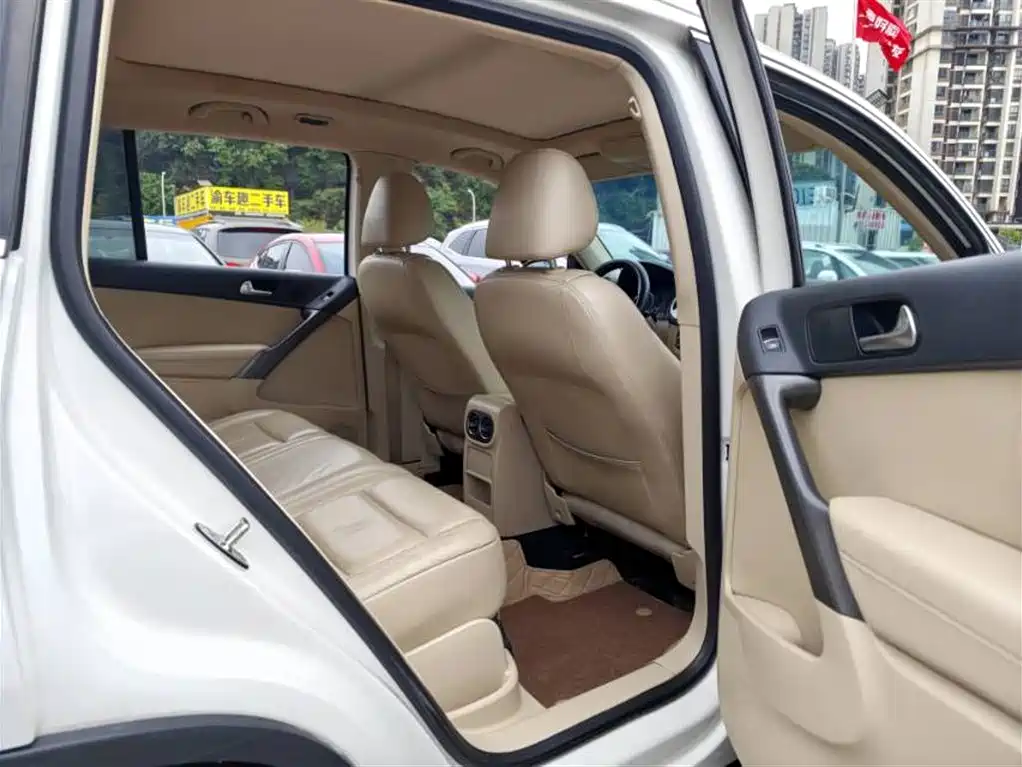 Volkswagen Tiguan 2012 2.0TSI Automatic 4WD Elite Edition фото 8
