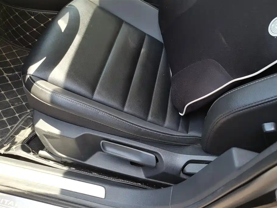 Volkswagen Sagitar 2021 280TSI DSG Surpassing Edition фото 9