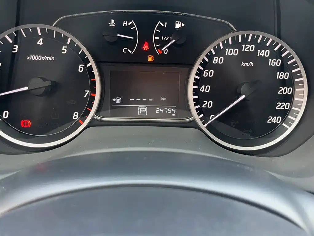 Photo 3 - Nissan Sylphy