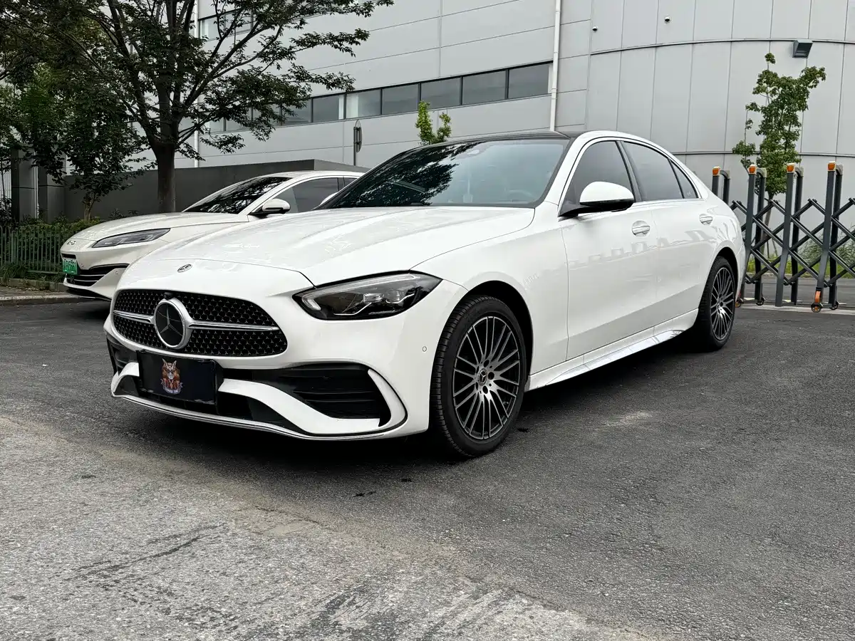 Фото 1 - Mercedes-Benz C-Class