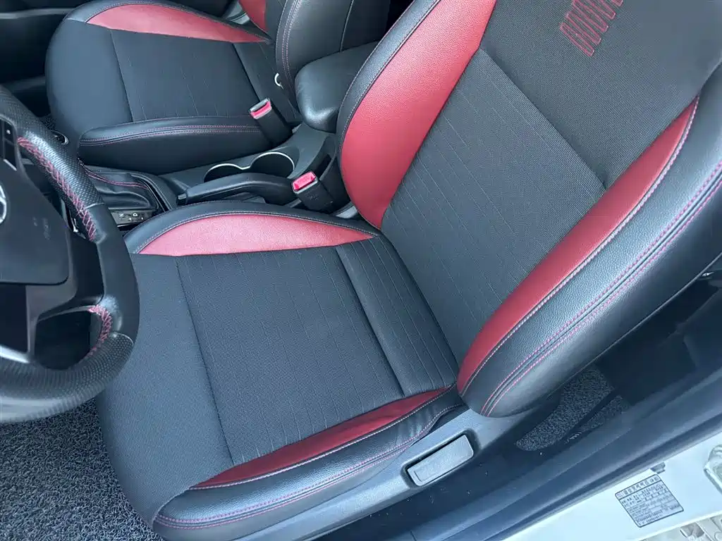 Hyundai Verna 2016 1.4L Automatic Cool Edition GLS фото 8