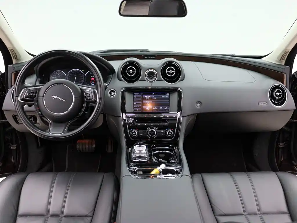 Jaguar XJ 2014 2014 XJL 3.0 SC 2WD Panoramic Business Edition