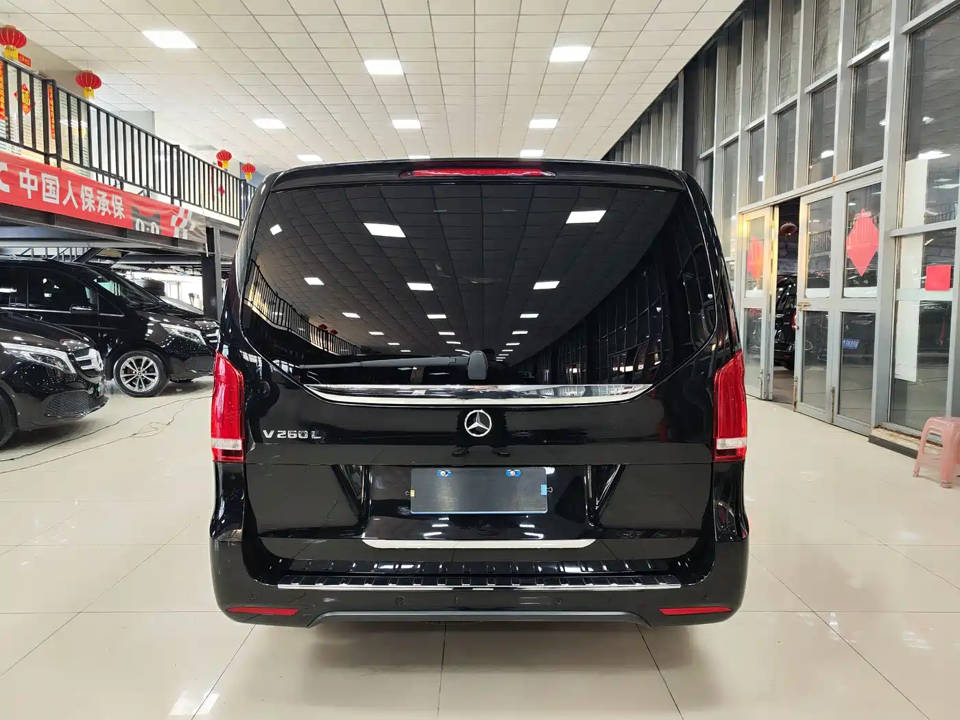 Mercedes-Benz V-Class 2022 V 260 L Long Wheelbase Luxury Edition фото 34