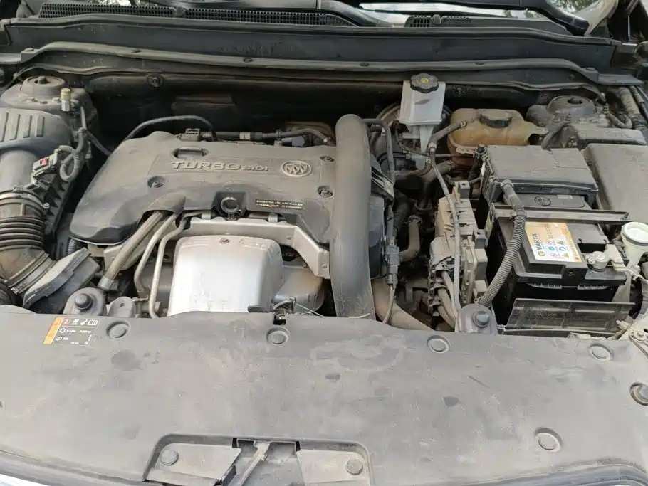 Photo 10 - Buick Envision Plus