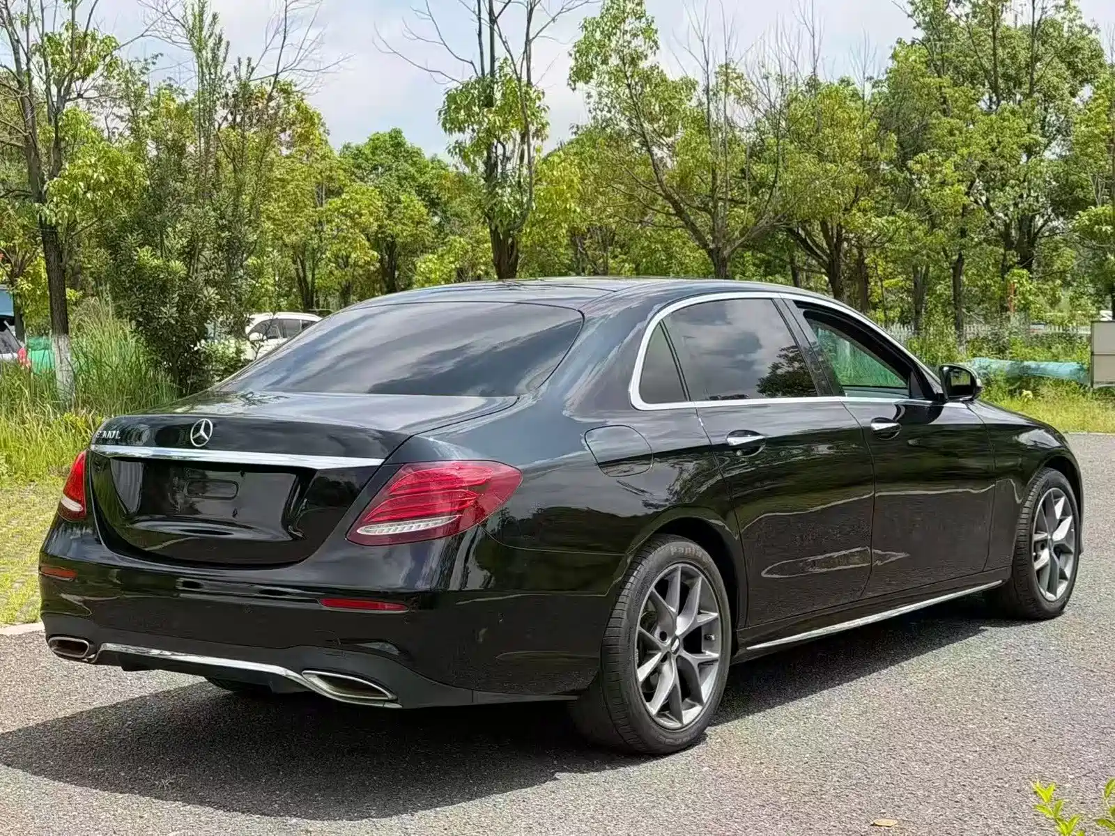 Фото 7 - Mercedes-Benz E-Class