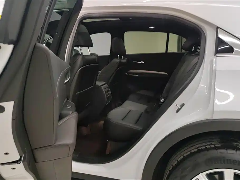 Cadillac XT4 2022 28T FWD Luxury фото 11