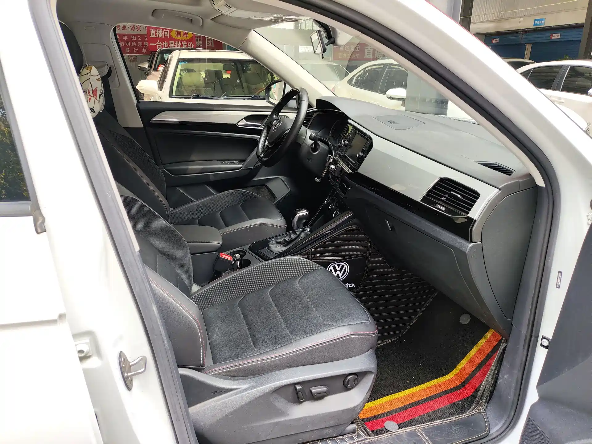 صورة 10 - Volkswagen Tayron