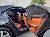 Photo 12 - Mercedes-Benz S-Class